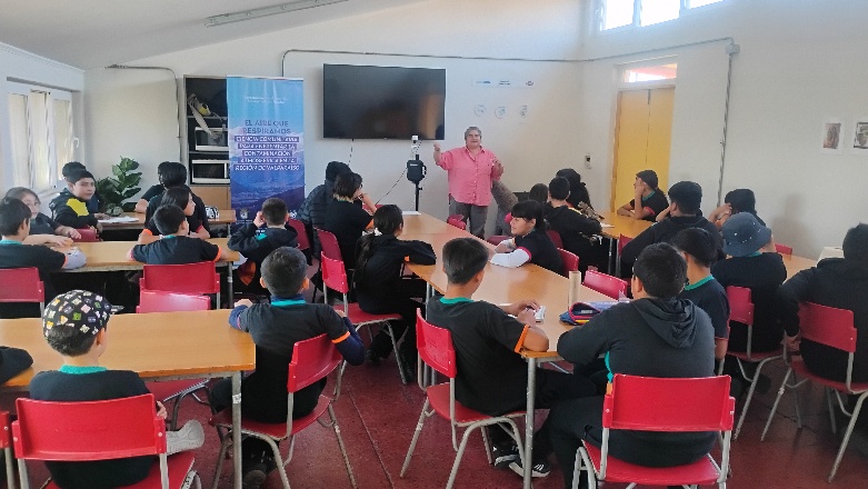Actividad educativa en la Escuela Básica Las Vegas